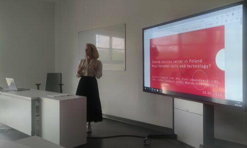 KOWALIK PRESENTS RESEARCH ON AUTOMATION IN POLISH BUSINESS SERVICES SECTOR